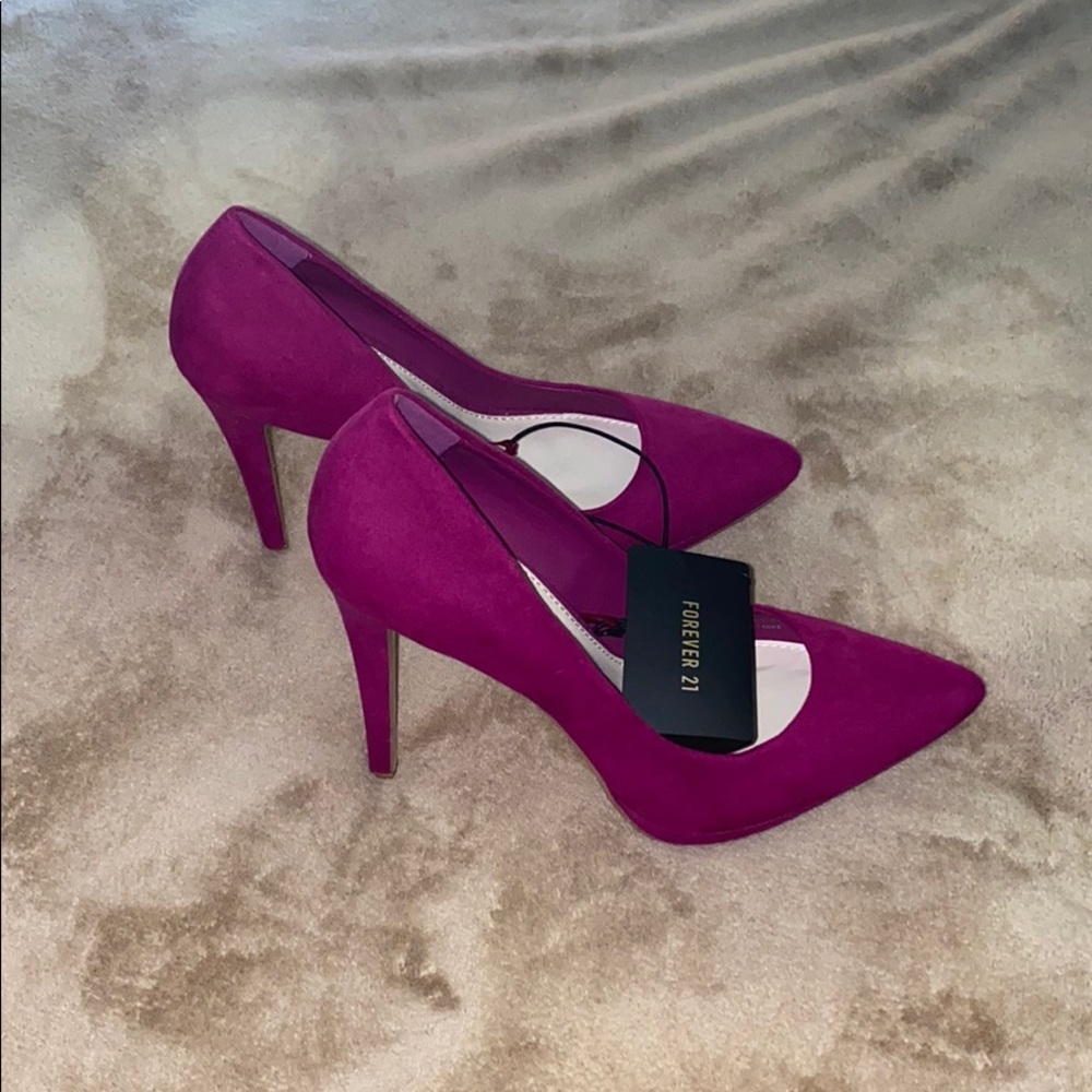 Forever 21 Fuchsia high heels NWT
